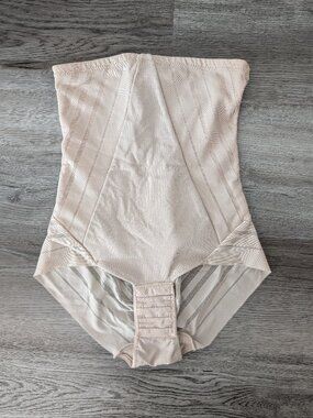 Leonisa High-Waisted Under-Clothing Shaper